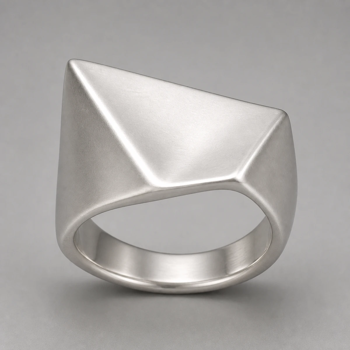 Folded Plane design preview with two angled top planes and a diagonal ridge