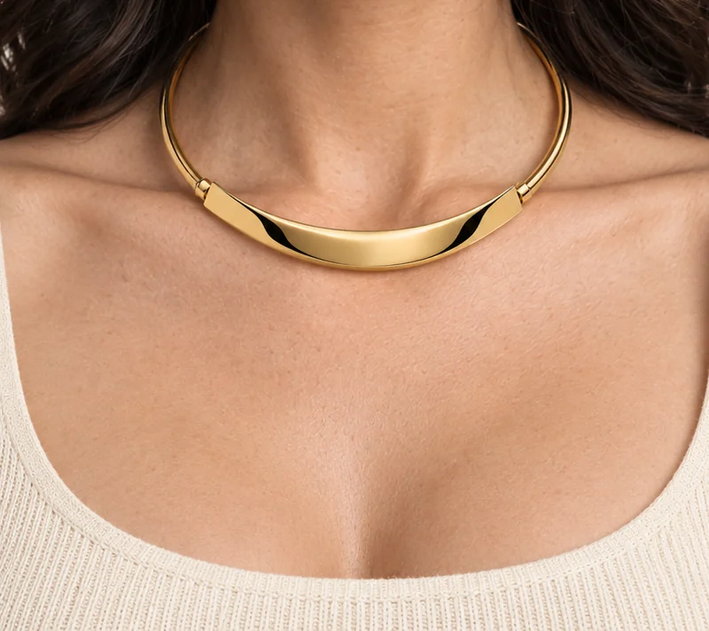 Quiet Contour Bridge Collar design shown on a model, wearing view 1