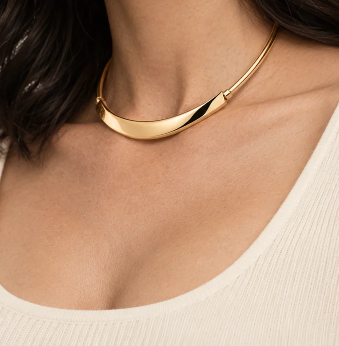 Quiet Contour Bridge Collar design shown on a model, wearing view 2